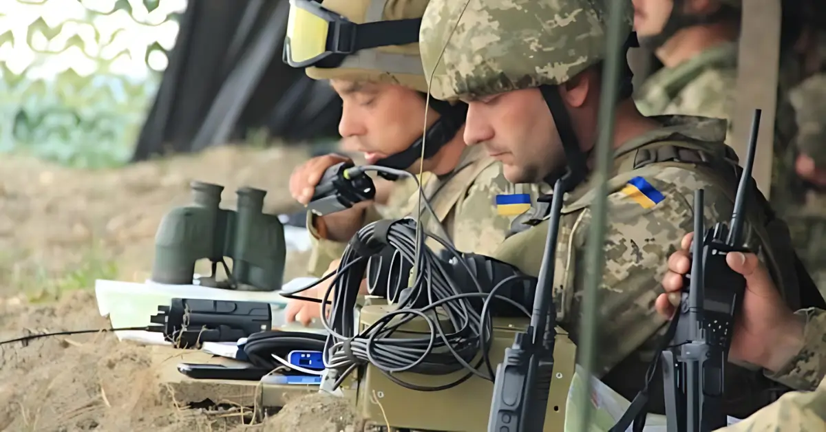 Battlefield Communication Networks: Strategic Lessons from Ukraine